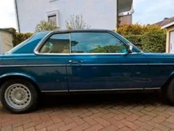 Blau Gebraucht 1985 Mercedes E230 Coupé | 14.500 €