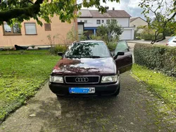 Rot Gebraucht 1992 Audi 80 Limousine | 7.500 €