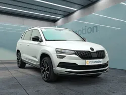 Silber Gebraucht 2022 Skoda Karoq SportLine SUV | 30.599 € (Etwas zu teuer)
