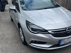 Silber Gebraucht 2017 Opel Astra Limousine | 9.000 € (Guter Preis)