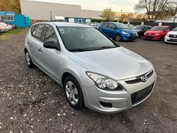 Silber Gebraucht 2008 Hyundai i30 Classic Kombi | 2.999 € (Fairer Preis)