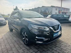Schwarz Gebraucht 2018 Nissan Qashqai Tekna SUV | 17.970 € (Etwas zu teuer)