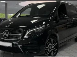 Schwarz Gebraucht 2023 Mercedes V300 AMG line Van / Kleinbus | 76.990 € (Teuer)