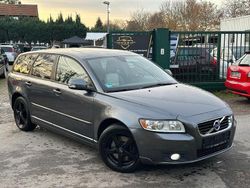 Grau Gebraucht 2010 Volvo V50 Kinetic Kombi | 3.150 € (Fairer Preis)