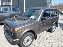 Beige Gebraucht 2018 Lada niva SUV | 13.990 € (Etwas zu teuer)