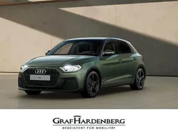 Distriktgrün metallic Neu 2025 Audi A1 Sportback Kleinwagen | 24.890 € (Guter Preis)