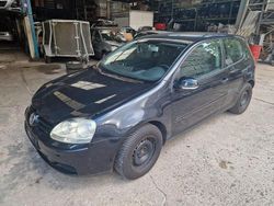 Schwarz Gebraucht 2005 VW Golf V Trendline Limousine | 799 € (Superpreis)