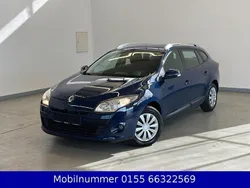 Blau Gebraucht 2011 Renault Mégane GrandTour Expression Kombi | 2.270 € (Guter Preis)