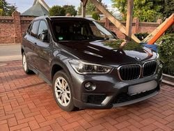 Grau Gebraucht 2017 BMW X1 Advantage SUV | 16.200 € (Fairer Preis)