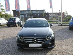 Obsidianschwarz metalliclack Gebraucht 2019 Mercedes E200 Style Kombi | 28.990 € (Fairer Preis)