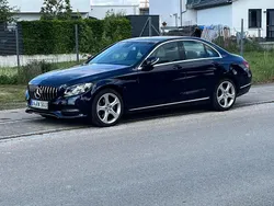 Blau Gebraucht 2014 Mercedes 220 Limousine | 17.499 €