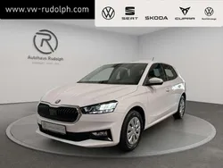 Candyweiss Gebraucht 2024 Skoda Fabia Selection Limousine | 16.490 € (Superpreis)