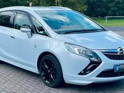 Grau Gebraucht 2013 Opel Zafira Tourer Sport Van / Kleinbus | 8.200 € (Guter Preis)