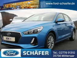 Blau Gebraucht 2017 Hyundai i30 Select Limousine | 11.490 € (Fairer Preis)