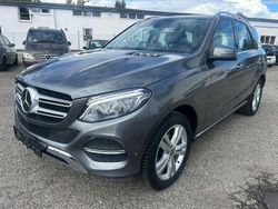 Grau Gebraucht 2017 Mercedes GLE400 SUV | 25.800 € (Teuer)