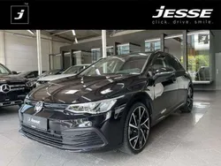 Schwarz Gebraucht 2022 VW Golf VIII Life Limousine | 19.490 € (Guter Preis)