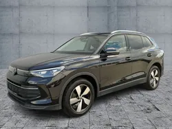 Schwarz Neu 2024 VW Tiguan Life SUV | 42.507 € (Fairer Preis)