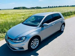 Grau Gebraucht 2017 VW Golf VII Limousine | 15.950 € (Guter Preis)
