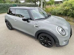 Grau Gebraucht 2020 Mini Cooper Chili Kleinwagen | 17.900 € (Etwas zu teuer)