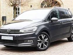 Uranograu Gebraucht 2024 VW Touran Highline Van / Kleinbus | 37.955 € (Fairer Preis)