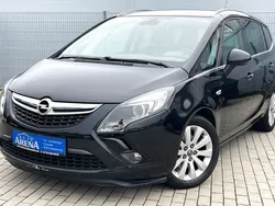 Schwarz Gebraucht 2012 Opel Zafira Tourer Van / Kleinbus | 8.950 € (Fairer Preis)