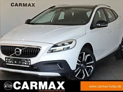 Weiß Gebraucht 2017 Volvo V40 CC Summum Kombi | 14.500 € (Fairer Preis)