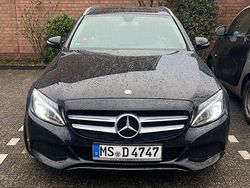 Schwarz Gebraucht 2015 Mercedes C200 Limousine | 9.000 € (Teuer)
