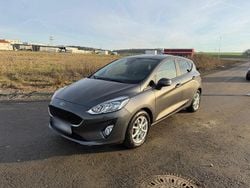 Grau Gebraucht 2018 Ford Fiesta Cool & Connect Kleinwagen | 10.200 € (Fairer Preis)