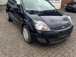 Blau Gebraucht 2007 Ford Fiesta Kleinwagen | 1.600 €