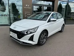 Atlas white / sol Gebraucht 2024 Hyundai i20 Trend Kleinwagen | 17.990 € (Guter Preis)