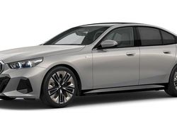Grau Gebraucht 2025 BMW 520 Comfort Edition Limousine | 55.934 € (Fairer Preis)