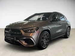 Metalliclack mountaingrau Gebraucht 2025 Mercedes GLA180 AMG SUV | 49.770 €