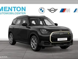 Schwarz Gebraucht 2024 Mini Countryman Classic SUV | 40.980 €