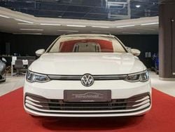 Weiß Gebraucht 2022 VW Golf VIII Life Kombi | 19.498 € (Guter Preis)