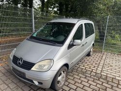 Silber Gebraucht 2005 Mercedes Vaneo Van / Kleinbus | 1.490 € (Fairer Preis)
