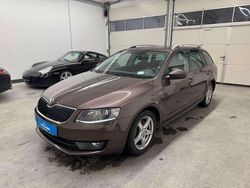 Topazbraun metallic Gebraucht 2016 Skoda Octavia Joy Kombi | 11.800 € (Fairer Preis)