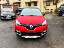Red nnp + ivory d16 Gebraucht 2015 Renault Captur SUV | 9.995 € (Fairer Preis)