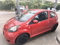 Rot Gebraucht 2011 Toyota Aygo City Kleinwagen | 1.700 € (Guter Preis)