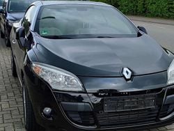 Schwarz Gebraucht 2011 Renault Mégane Cabriolet Luxe Cabrio | 10.000 € (Teuer)
