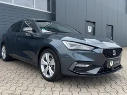 Grau Gebraucht 2022 Seat Leon FR Limousine | 22.490 € (Fairer Preis)