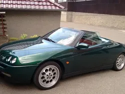 Grün Gebraucht 1996 Alfa Romeo Spider Cabrio | 14.500 €