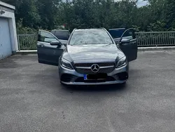 Grau Gebraucht 2019 Mercedes C300 AMG line Kombi | 26.700 € (Fairer Preis)