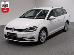 Weiß (purweiss) Gebraucht 2018 VW Golf VII Highline Kombi | 16.980 € (Fairer Preis)