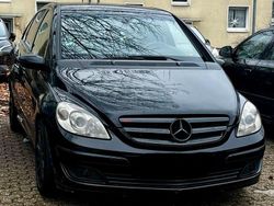 Schwarz Gebraucht 2005 Mercedes B200 Van / Kleinbus | 1.200 €