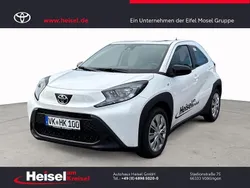 Weiß Neu 2025 Toyota Aygo X-play Kleinwagen | 18.090 €