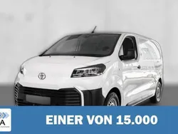 Weiß Gebraucht 2024 Toyota Proace Van | 30.770 € (Etwas zu teuer)