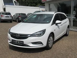 Weiß Gebraucht 2018 Opel Astra Business Kombi | 6.490 € (Fairer Preis)
