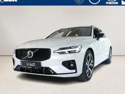 Crystal white pearl Gebraucht 2024 Volvo V60 Plus Kombi | 50.990 €