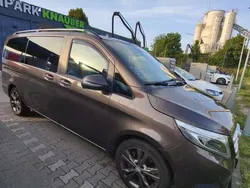 Braun Gebraucht 2017 Mercedes V220 Edition Van / Kleinbus | 29.750 € (Etwas zu teuer)