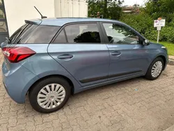 Blau Gebraucht 2019 Hyundai i20 Limousine | 10.900 € (Fairer Preis)